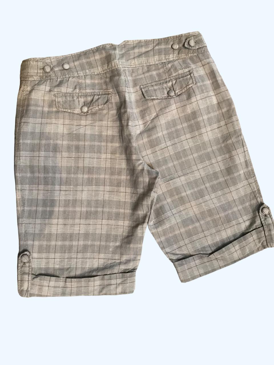 s. Oliver / kurze Hose / 40 (M)