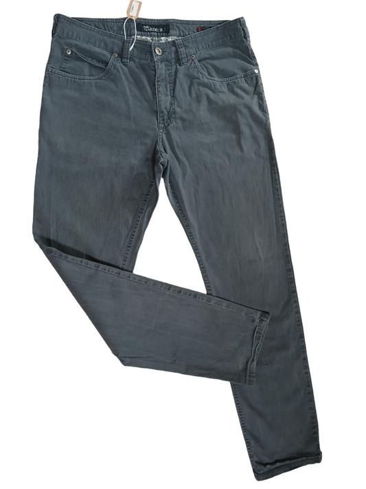 Atelier Gardeur / Hose / W34 L32